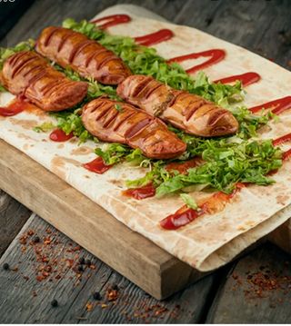 მექსიკური ჰოთდოგი ლავაშში, დიდი