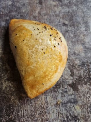 Empanadilla De Atún Y Cebolla