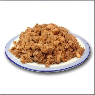 38А. Ориз с пилешко, лук, соев сос и гъби (800г)