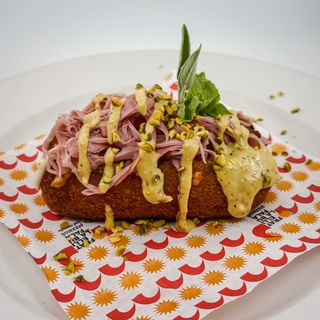 Crocche mortazza e pistacchio