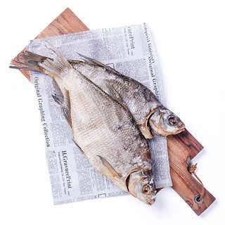 Leszcz Cały Suszony Szt. Ok. 500g