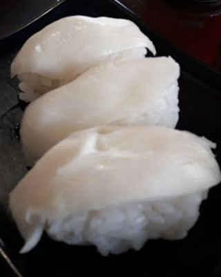 32. Nigiri De Pez Mantequilla (2 Uds.)