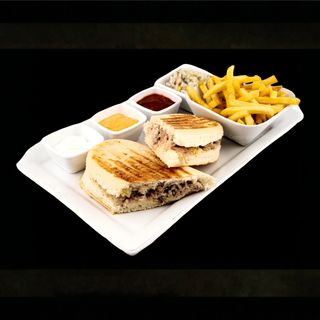 Panini au choix + Frites + Boisson au choix