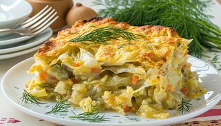 Varza dulce a la Cluj la cuptor cu carne tocata