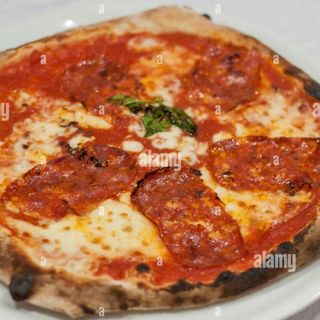 Pizza Salame 