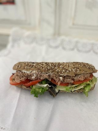 Sándwich Fitness Pan De Centeno Con Atún