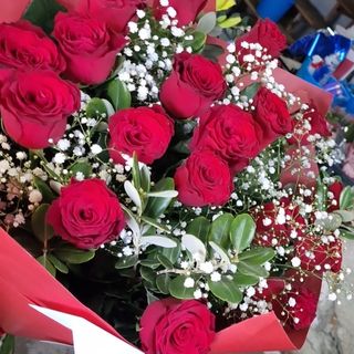 Mazzo di rose rosse  