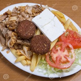 Plato Combinado Asti Kebab