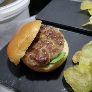 Mini Carne ibérica con pistacho y mostaza