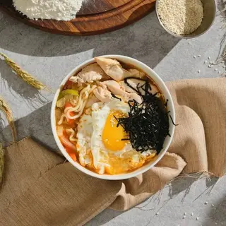Рамен с курицей (250 г)