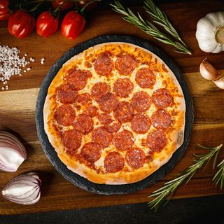 Pizza Pepperoni Ø32cm