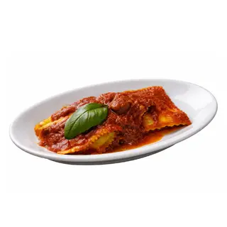 Ravioloni ripieni di ricotta e spinaci, al ragù vegano