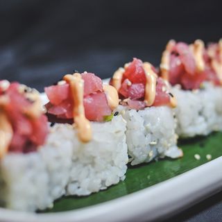 Spicy maguro roll - 8 pezzi