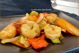 Gamberetti con verdure miste