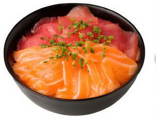 Chirashi de atún y salmón
