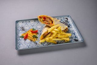 Тортила със свинско дърпано месо