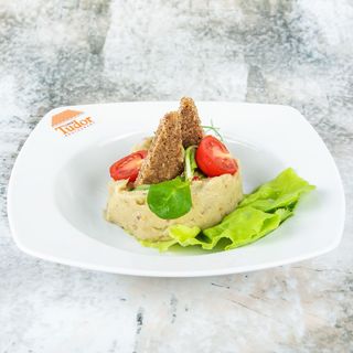 Salată de vinete cu roșii