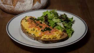 სკრემლექსი შებოლილი ორაგულით