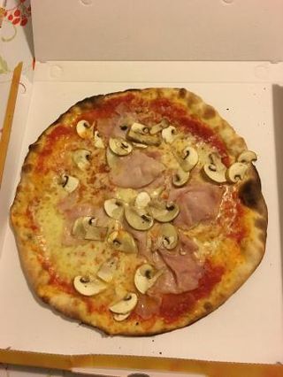 Prosciutto e funghi