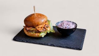 Класически чийзбургер