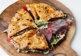 Sendvič Pagnuttiello Con Tonno E mozzarella