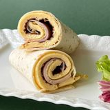 Roll-omlet sa sirom i šunkom
