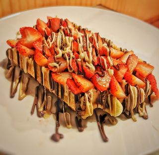Waffle Bruxelas Nutella Bueno