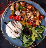 Курица с овощами (600 гр.)