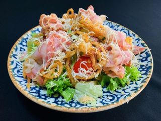 ყველის და ლორის სალათი (ყველი 30%; ლორი 30%) 400გრ