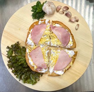 Mekika sa pečenicom