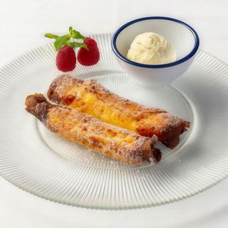 Filloas crujientes de crema pastelera