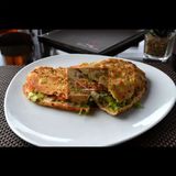 Pollo Salsa sendvič