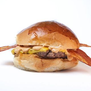 BACON CHEESEBURGER MENU