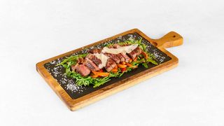 Stek ramsteka sa kozijim sirom