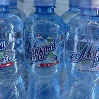 Вода  негазована (0.5л)