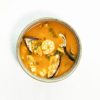 Sopa De Pescado Y Marisco