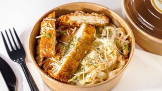 მილანეზე და ტალიატელე ოთხი ყველი