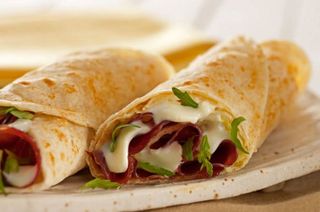 Piadina con bresaola, rucola e grana