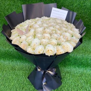 Fragrant white bouquet