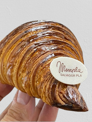 Croissant De Mantequilla