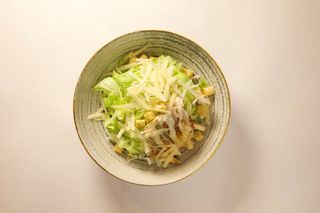 Салата Цезар с пиле