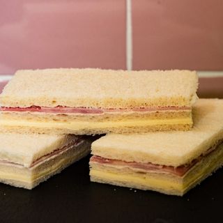 Sanguchito Superclásico