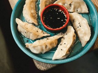 Гьодза класичні зі свининою 9шт (270g)