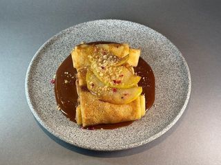 Млинці з яблуками (240g)