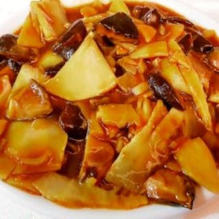 Bambú Y Setas Chinas Salteadas