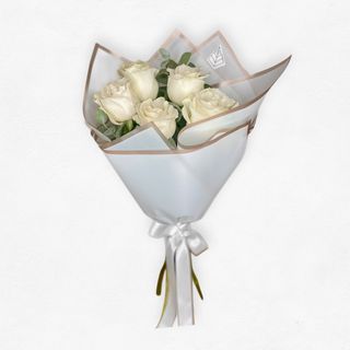 Buchet Small Attention