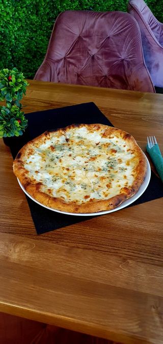 Pizza Quatro Formaggi Ø 32cm