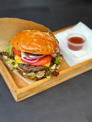 Бургер "Біф Бекон"