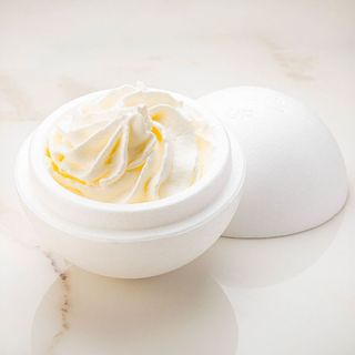 Vaschetta di panna montata