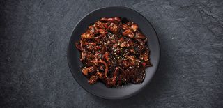 Piletina sa krompirom i paprikom